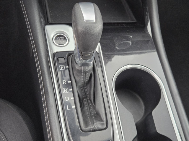 Used 2023 Nissan Altima 2.5 SV Sedan  in ,  12