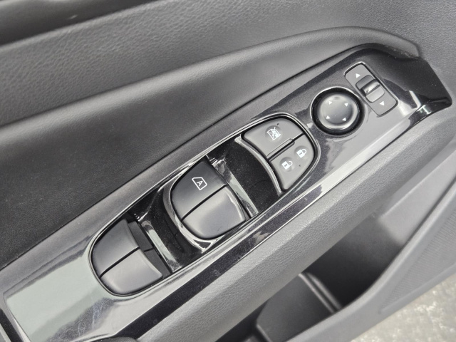 Used 2023 Nissan Altima 2.5 SV Sedan  in ,  21
