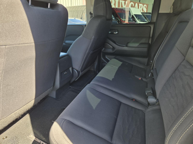 Used 2024 Nissan Frontier Crew Cab 4x4 SV  in ,  25