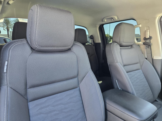 Used 2024 Nissan Frontier Crew Cab 4x4 SV  in ,  32