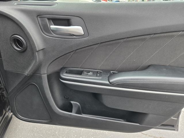 Used 2020 Dodge Charger SXT RWD  in ,  32