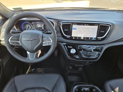 New 2026 Chrysler Pacifica Select FWD  in ,  5