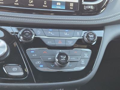 New 2026 Chrysler Pacifica Select FWD  in ,  14