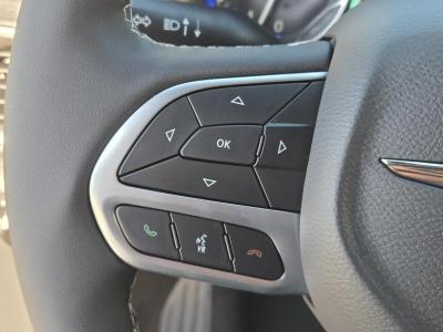 New 2026 Chrysler Pacifica Select FWD  in ,  18