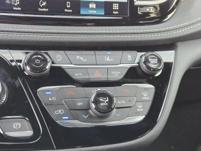 New 2026 Chrysler Pacifica Select FWD  in ,  14