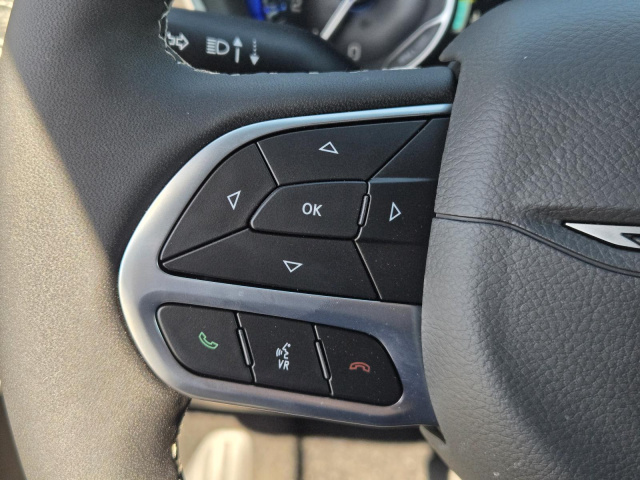 New 2027 Chrysler Pacifica Select AWD  in ,  19