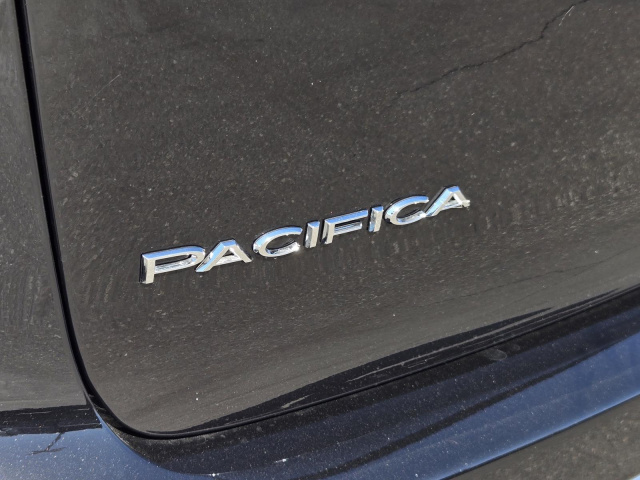 New 2027 Chrysler Pacifica Select AWD  in ,  35