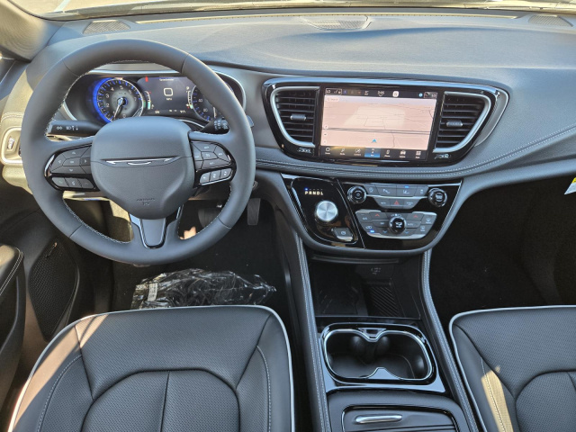 New 2027 Chrysler Pacifica Limited AWD  in ,  5