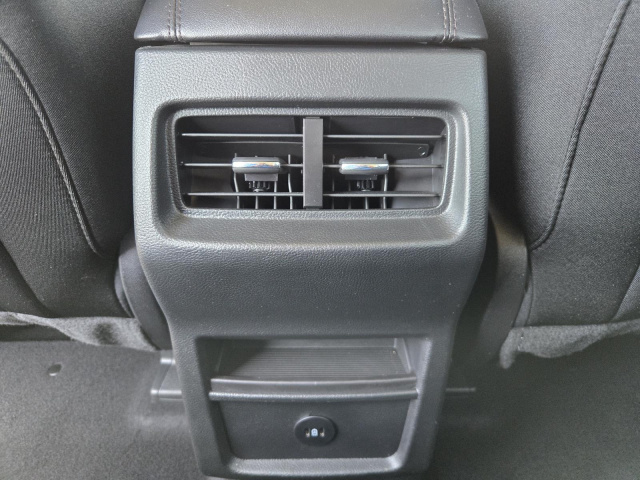 Used 2023 Ford Edge SE AWD  in ,  26