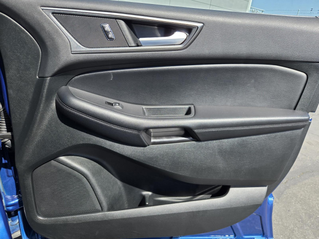 Used 2023 Ford Edge SE AWD  in ,  33