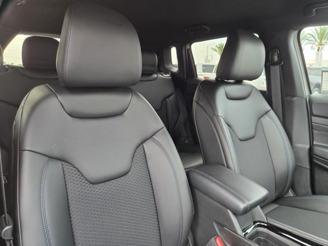 New 2026 Jeep Compass Latitude Altitude 4x4  in ,  33