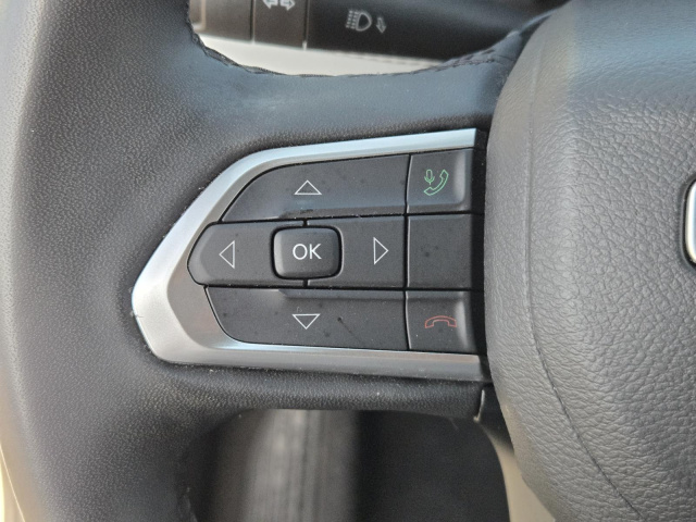 Used 2023 Jeep Compass Limited 4x4  in ,  17