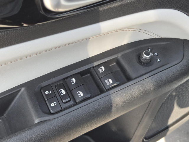 Used 2023 Jeep Compass Limited 4x4  in ,  21