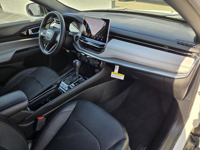 Used 2023 Jeep Compass Limited 4x4  in ,  31