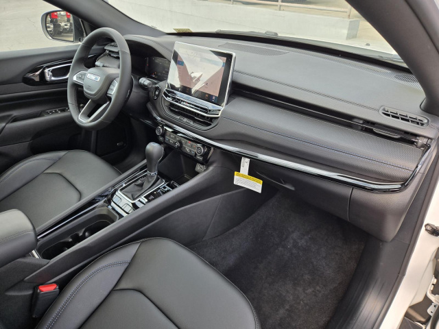 New 2026 Jeep Compass Limited Altitude 4x4  in ,  33