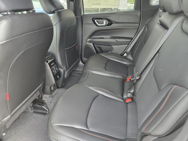 New 2026 Jeep Compass Trailhawk 4x4  in ,  25