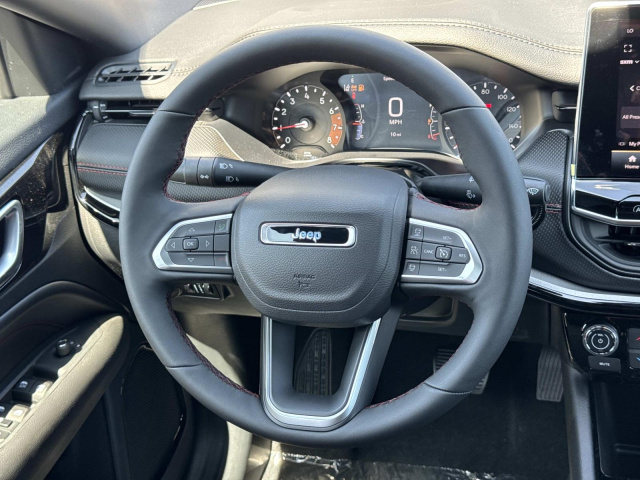New 2026 Jeep Compass Trailhawk 4x4  in ,  6