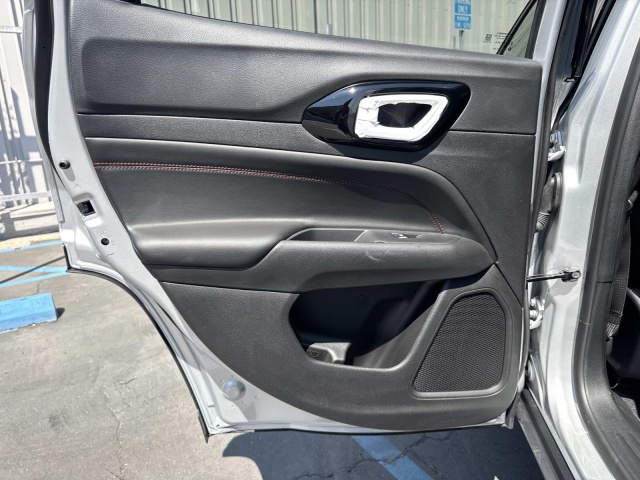 New 2026 Jeep Compass Trailhawk 4x4  in ,  23