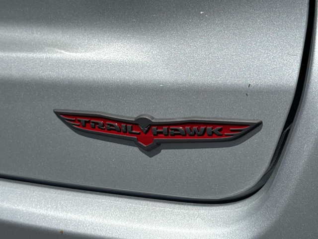New 2026 Jeep Compass Trailhawk 4x4  in ,  27