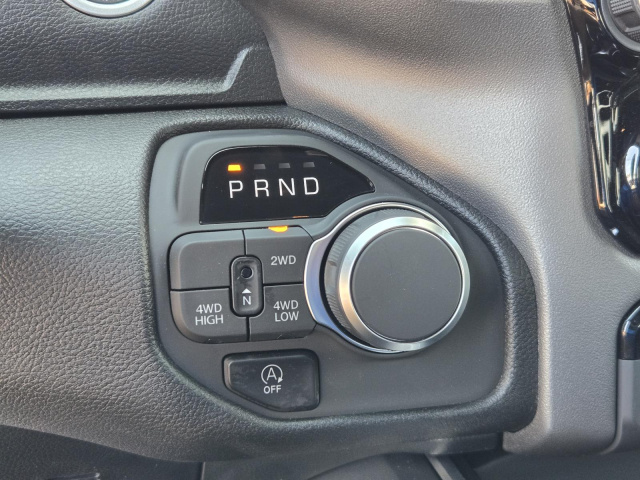 New 2026 Ram 1500 Express 4x4 Crew Cab 5'7 Box  in ,  11