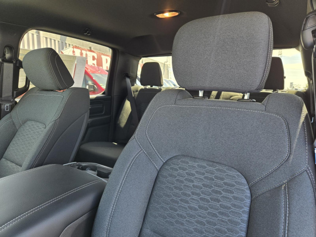 New 2026 Ram 1500 Express 4x4 Crew Cab 5'7 Box  in ,  21