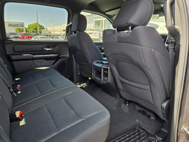 New 2026 Ram 1500 Express 4x4 Crew Cab 5'7 Box  in ,  25