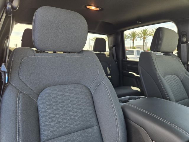 New 2026 Ram 1500 Express 4x4 Crew Cab 5'7 Box  in ,  29
