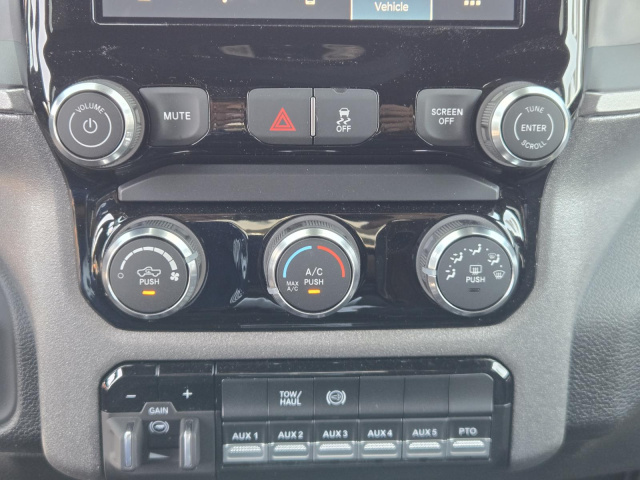 New 2026 Ram 3500 Chassis Cab Tradesman 4WD Crew Cab 60 CA 172.4 WB  in ,  13