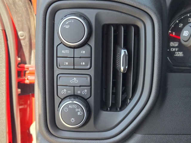 Used 2025 Chevrolet Silverado 1500 4WD Crew Cab 147 Custom Trail Boss  in ,  16