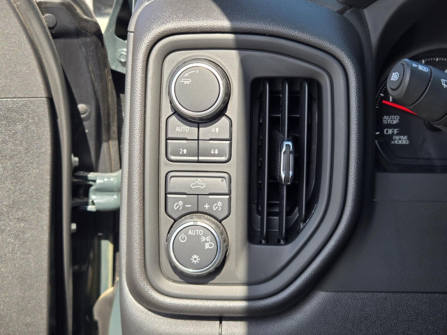 Used 2025 Chevrolet Silverado 1500 4WD Crew Cab 147 Custom Trail Boss  in ,  16