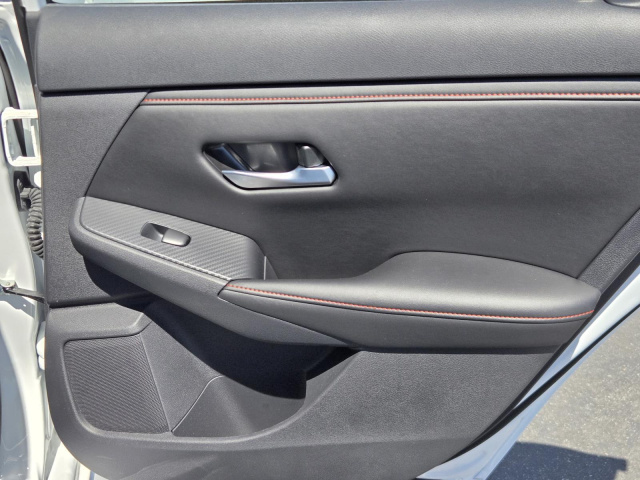 Used 2025 Nissan Sentra SR CVT  in ,  31