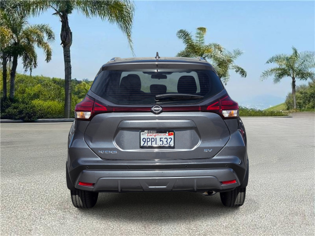 Used 2024 Nissan Kicks SV FWD  in ,  4