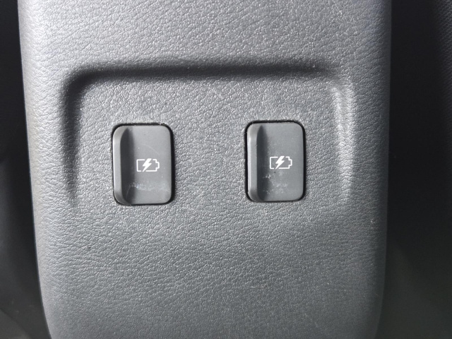 Used 2024 Nissan Kicks SV FWD  in ,  26