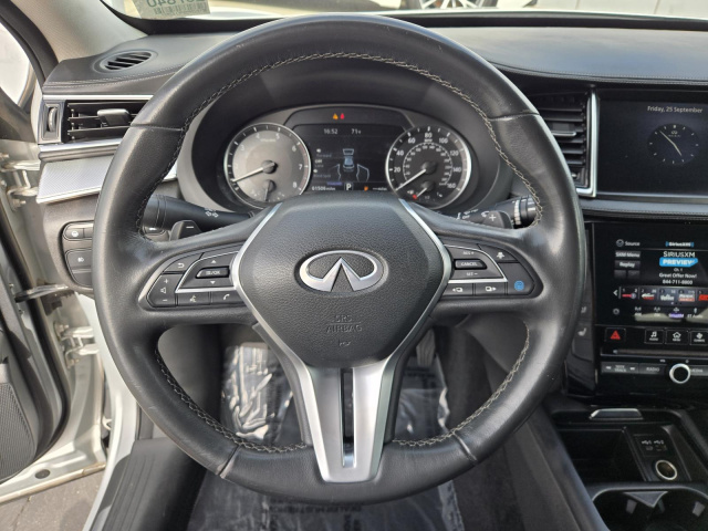 Used 2021 INFINITI QX50 LUXE FWD  in ,  16