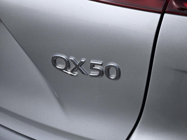 Used 2021 INFINITI QX50 LUXE FWD  in ,  35