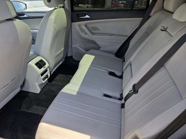 Used 2023 Volkswagen Tiguan 2.0T SE 4MOTION  in ,  25