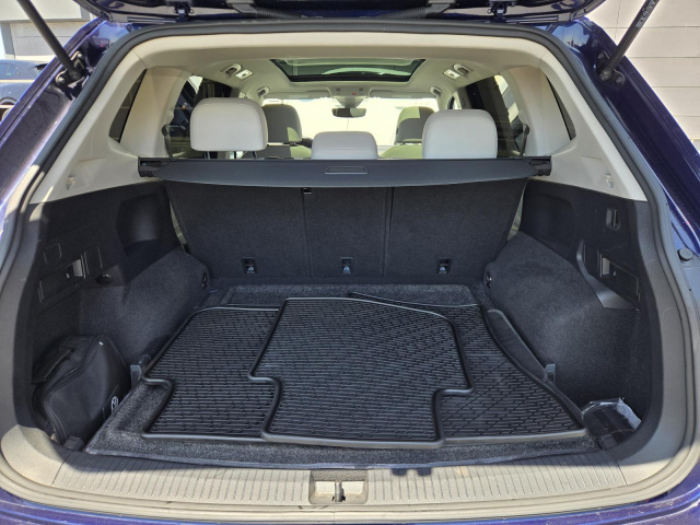 Used 2023 Volkswagen Tiguan 2.0T SE 4MOTION  in ,  27