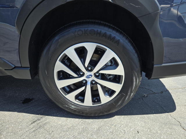 Used 2025 Subaru Outback Premium AWD  in ,  35