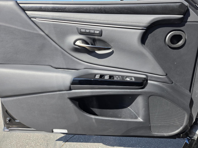Used 2024 Lexus ES ES 350 FWD  in ,  17