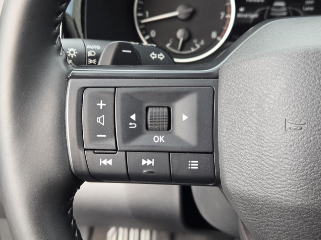 Used 2026 Nissan Pathfinder SV 2WD  in ,  15