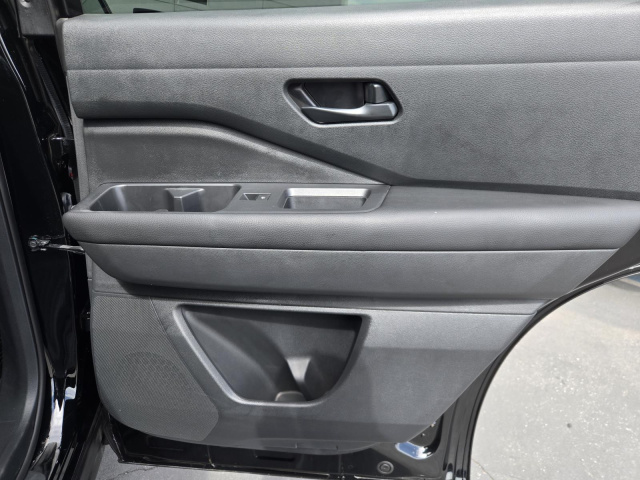 Used 2026 Nissan Pathfinder SV 2WD  in ,  29