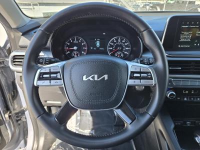 Used 2022 Kia Telluride LX AWD  in ,  16