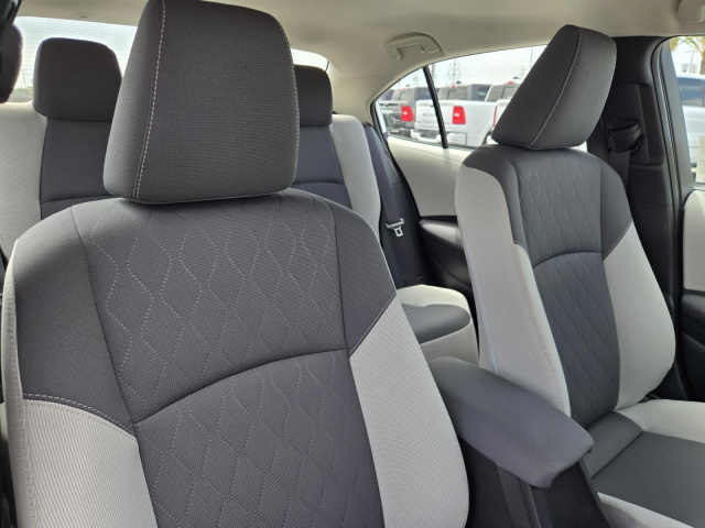 Used 2025 Toyota Corolla LE CVT (Natl)  in ,  29