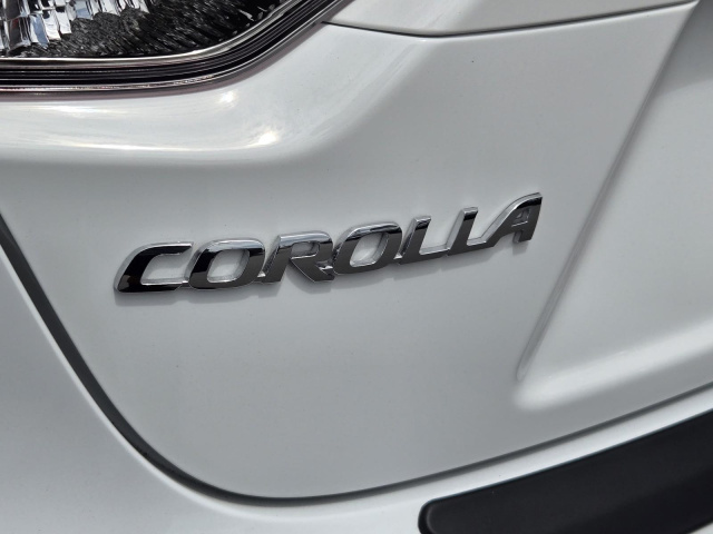 Used 2025 Toyota Corolla LE CVT (Natl)  in ,  31