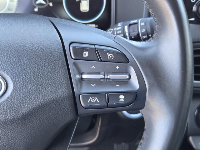 Used 2022 Hyundai Kona Limited DCT FWD  in ,  16