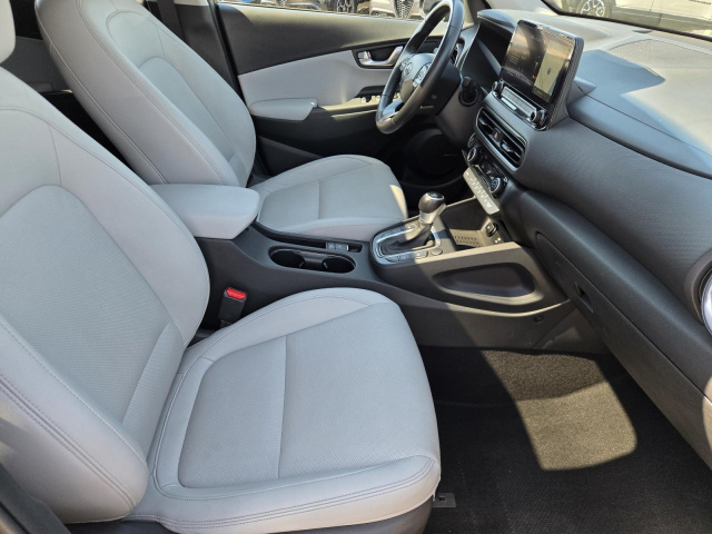 Used 2022 Hyundai Kona Limited DCT FWD  in ,  30