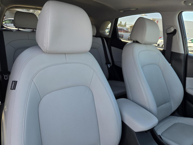 Used 2022 Hyundai Kona Limited DCT FWD  in ,  31