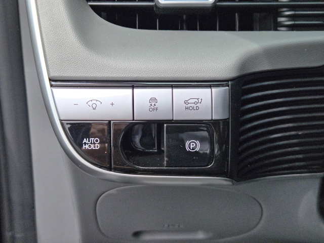 Used 2024 Hyundai IONIQ 5 SEL RWD  in ,  19