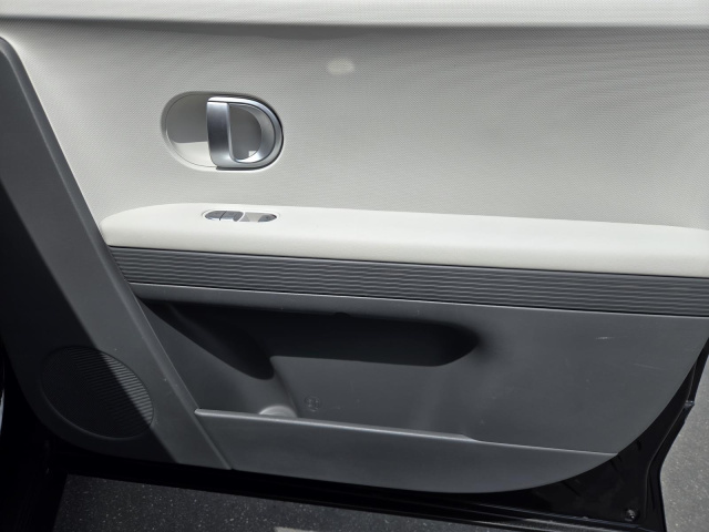 Used 2024 Hyundai IONIQ 5 SEL RWD  in ,  33