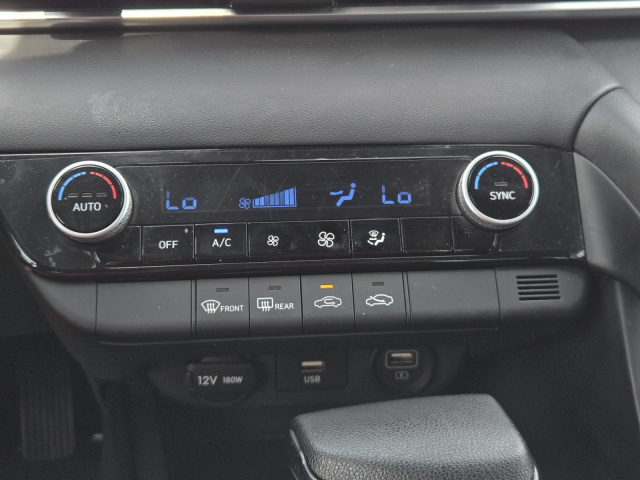 Used 2022 Hyundai Elantra SEL IVT  in ,  10